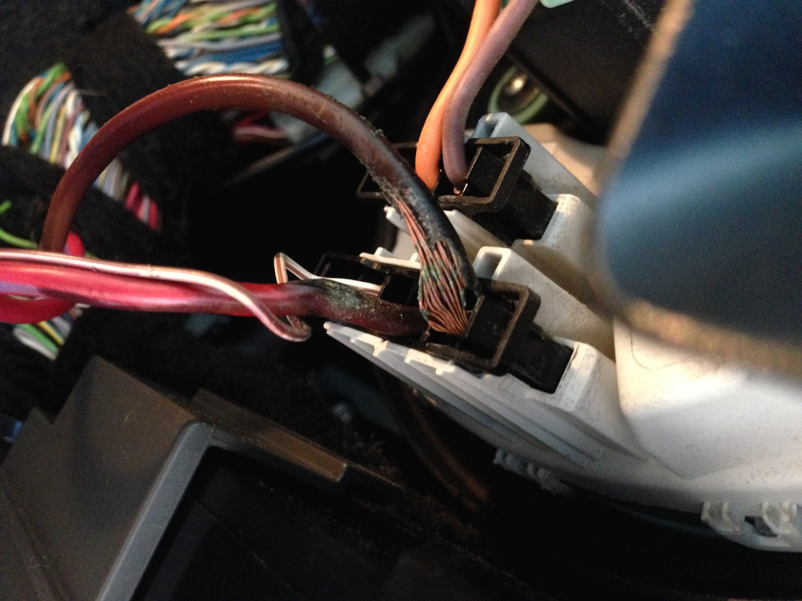 HVAC blower intermittently does not work. Solution: wiring is faulty - BMW  M3 Forum (E90 E92) All Circuit Symbols Bimmerpost