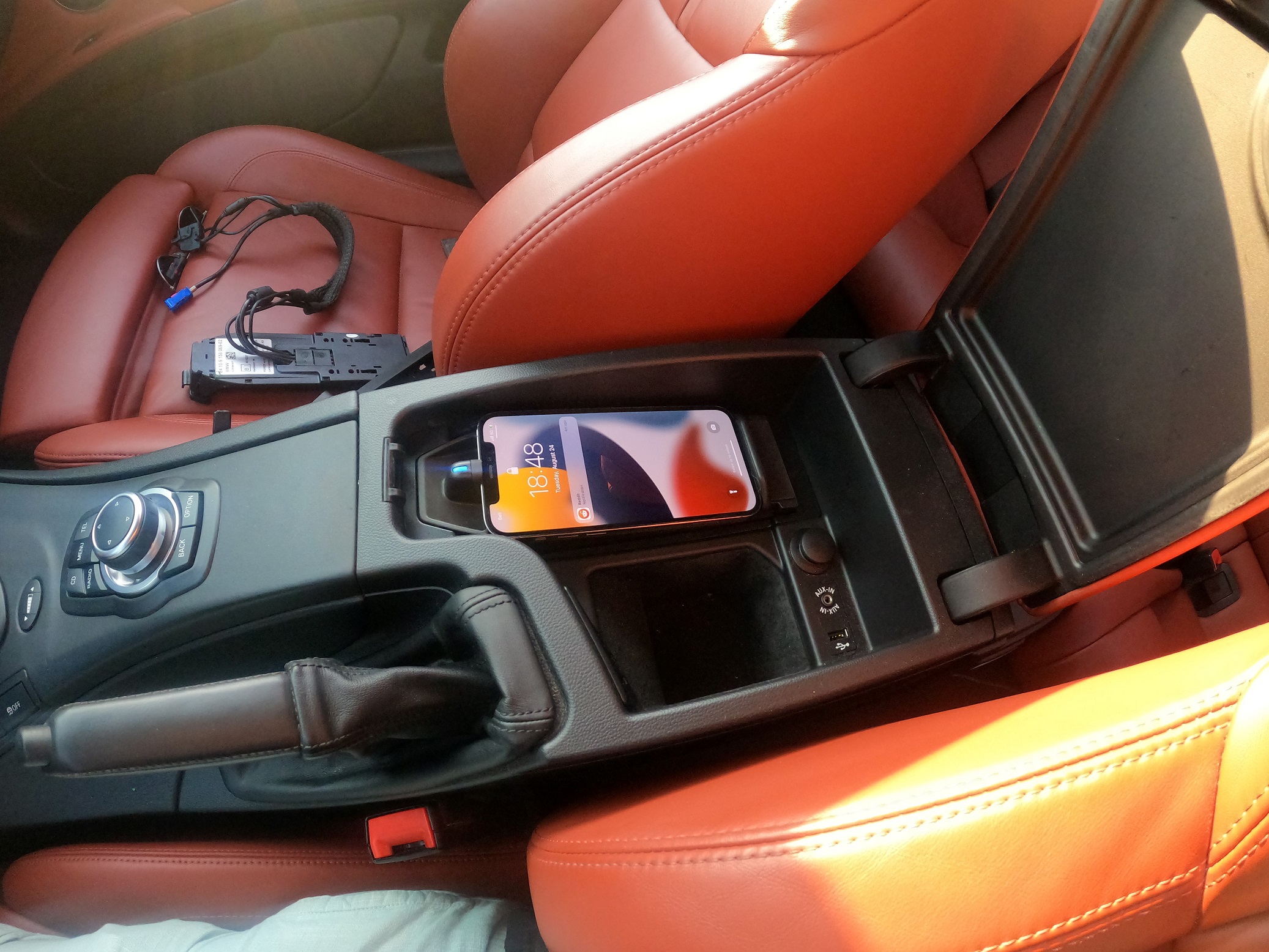 How to install OEM wireless charger from BMW. BMW M3 Forum E90 E92