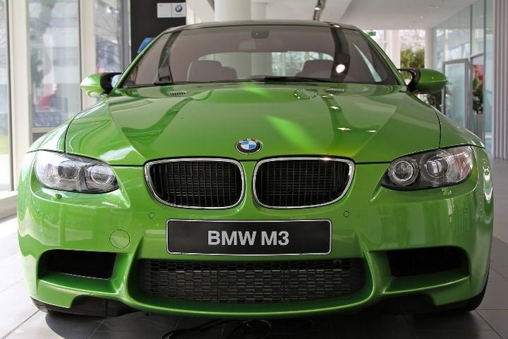 Name:  247-BMW-Individual-M3-E92-Java-Gruen-07.jpg
Views: 2360
Size:  77.4 KB