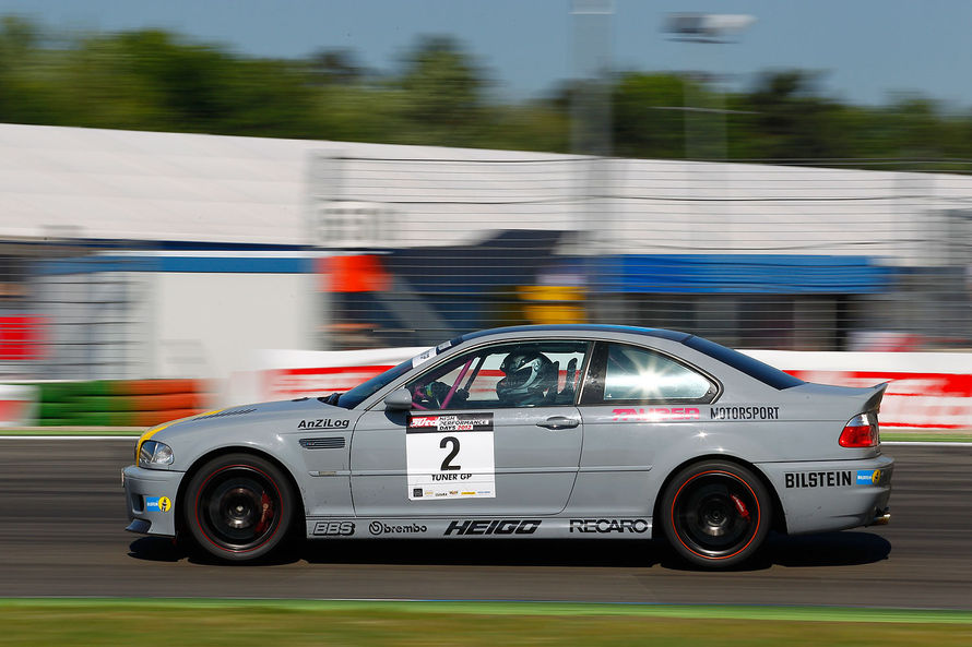 Name:  BMW-M3-Kompressor-TunerGP-2012-High-Performance-Days-2012-Hockenheimring-13-fotoshowImage-2364c6.jpg
Views: 7592
Size:  94.1 KB