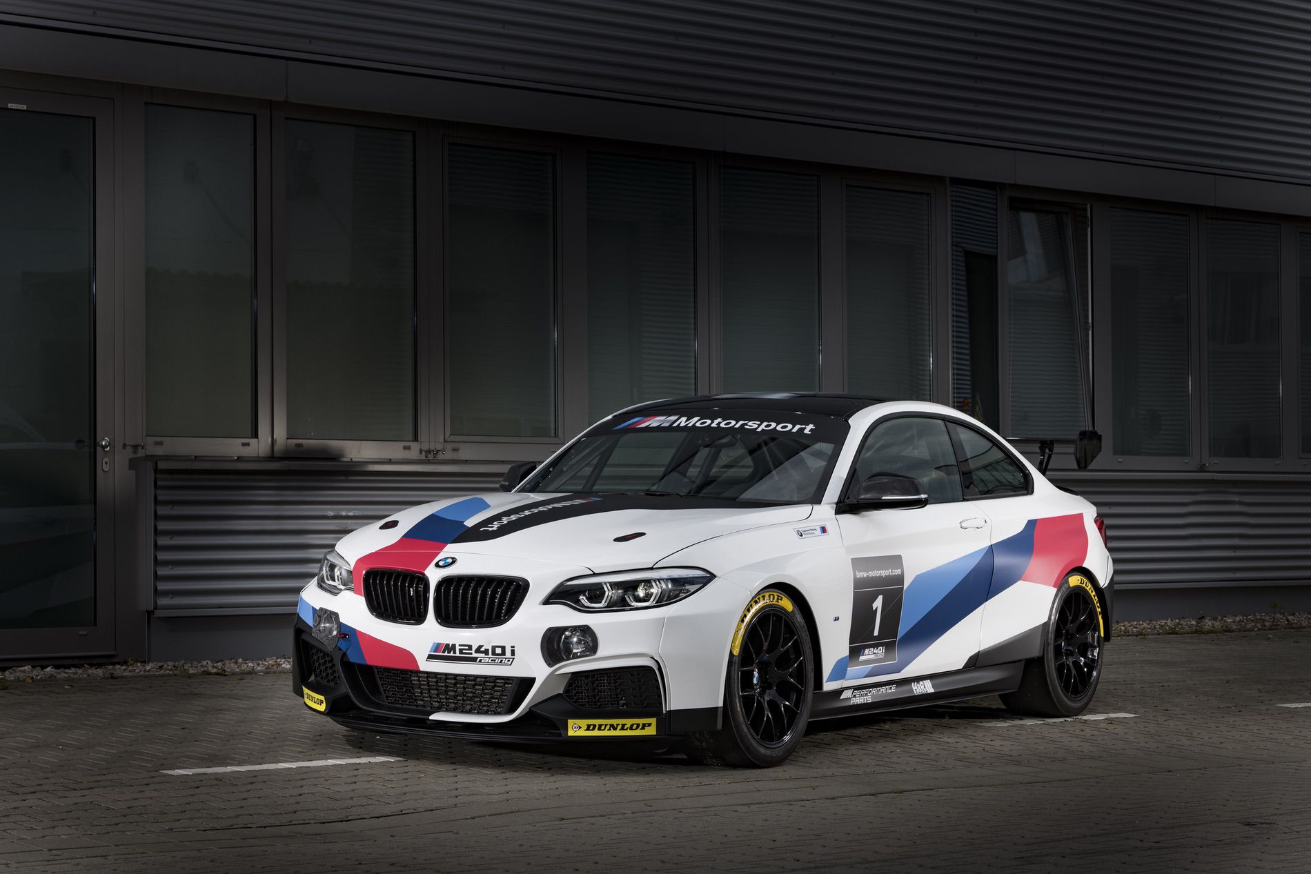 Name:  BMW-M240i-Racing-Car-04.jpg
Views: 11176
Size:  236.9 KB