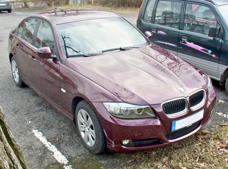 Name:  BMW_E90_320d_Limousine_Barberarot_Facelift.jpg
Views: 5489
Size:  397.0 KB