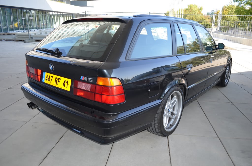 Name:  e34 M5 bonhams auction  DSC_0086.jpg
Views: 15455
Size:  120.5 KB