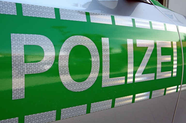 Name:  Polizei_jj.jpg
Views: 6715
Size:  93.2 KB