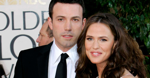 Name:  ben-affleck-jennifer-garner-FAMILY.jpg
Views: 764
Size:  131.2 KB