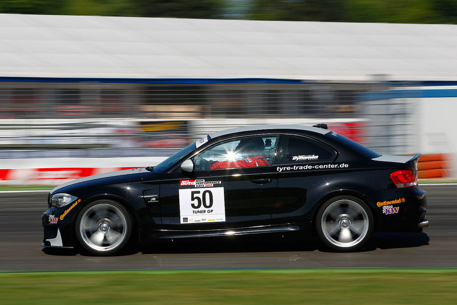 Name:  BMW-1er-M-Coup-TunerGP-2012-High-Performance-Days-2012-Hockenheimring-13-fotoshowImage-39e5baf-5.jpg
Views: 7843
Size:  90.0 KB