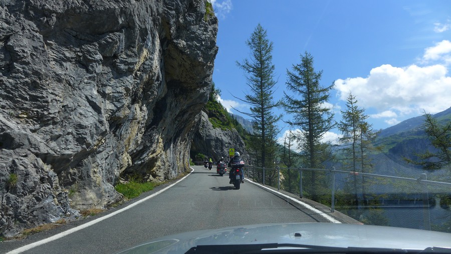 Name:  Furka Pass  P1080556.jpg
Views: 5160
Size:  189.9 KB