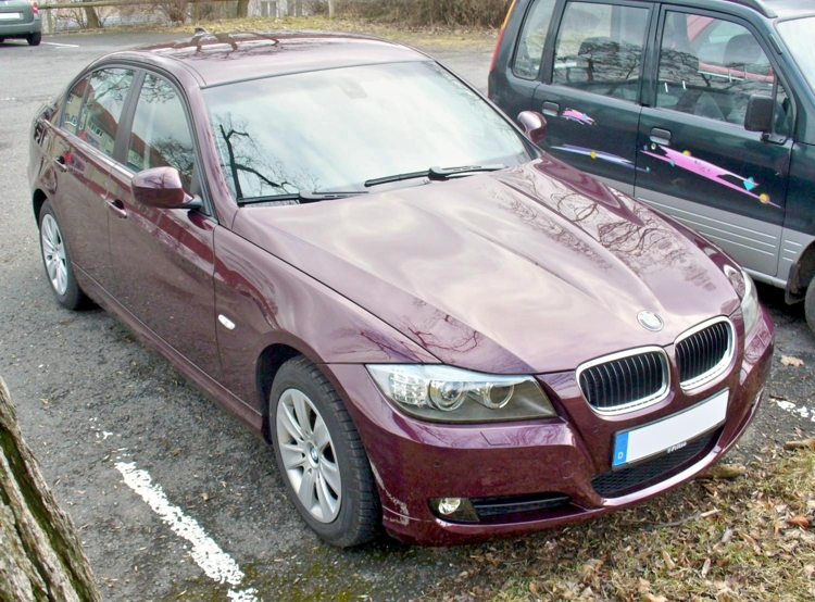 Name:  BMW_E90_320d_Limousine_Barberarot_Facelift.jpg
Views: 5482
Size:  397.0 KB